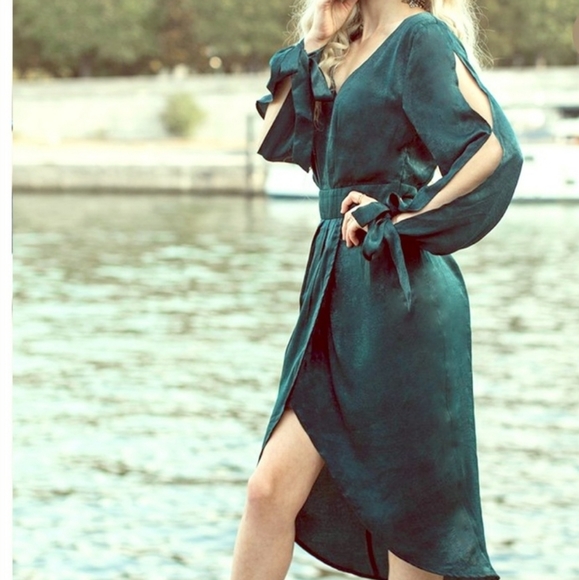 NWT! Joyfolie Mia Joy Marcella Faux Wrap Dress In Black S - Picture 2 of 15